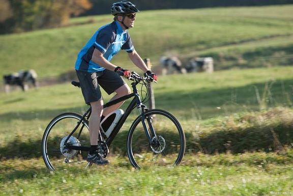 इलेक्ट्रिक साइकिल के लिए चुंबकीय पोगोपिन चार्जिंग कनेक्टर समाधान